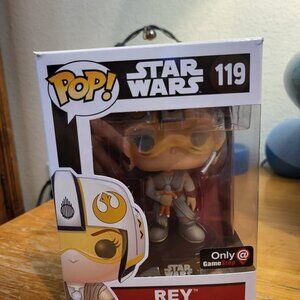 Star Wars Rey GameStop Exclusive Funko Pop